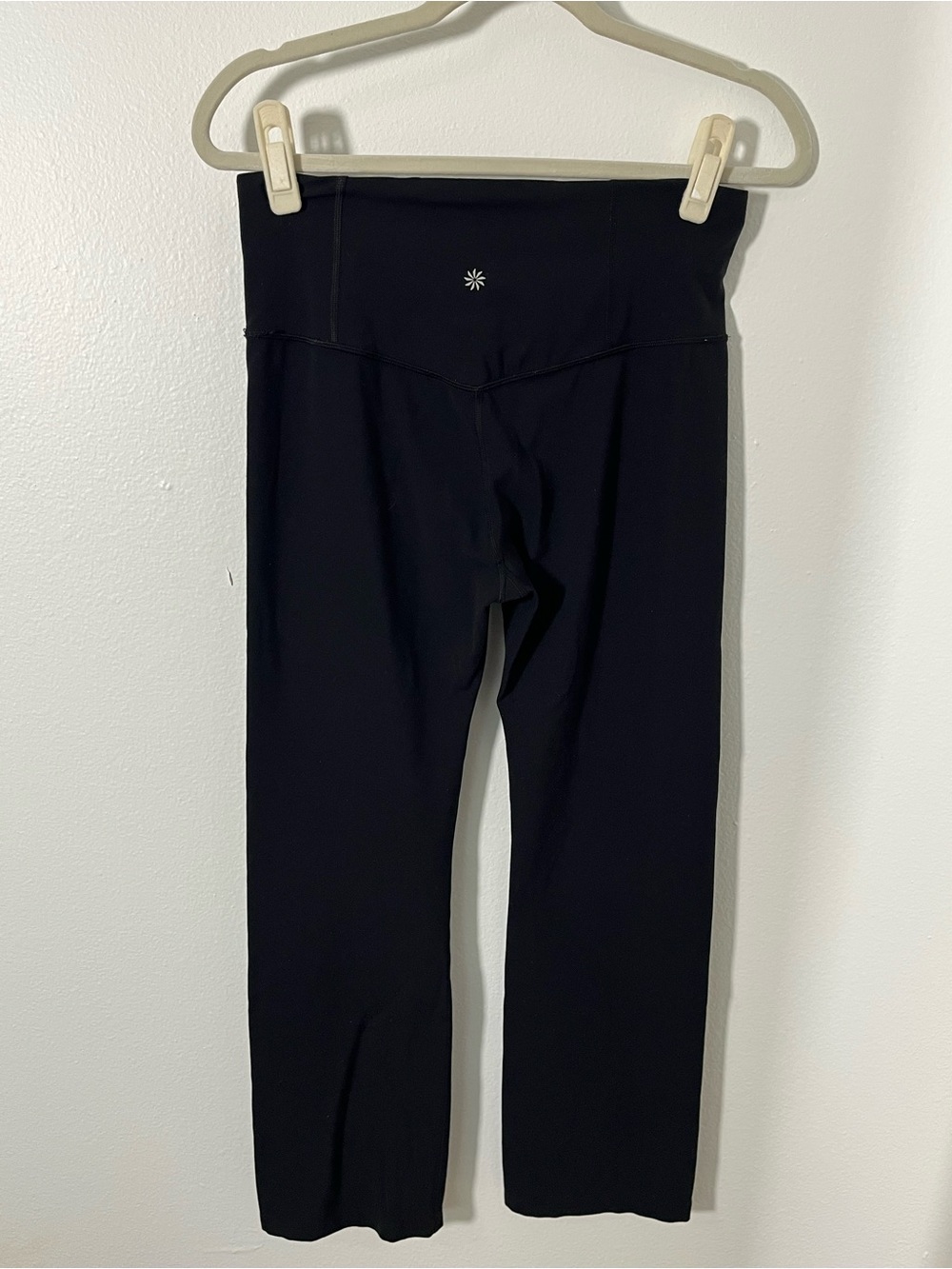 Athleta SIZE M Black Straight Leg Leggings